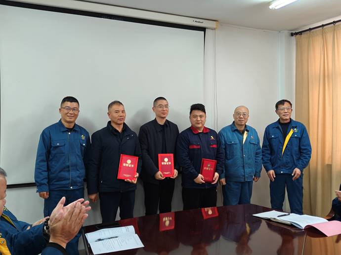 第一事業(yè)部冶化協(xié)力項(xiàng)目部獲銅冠冶化公司“強(qiáng)化意識(shí)，防控風(fēng)險(xiǎn)”...