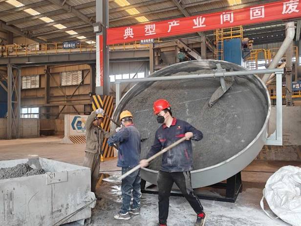 建材研究室開展粉體新材料造粒工業(yè)試驗(yàn)