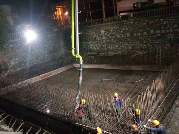 銅冠新技術環(huán)保水池改造工程正在施工 銅冠新技術環(huán)保水池改造工程正在施工