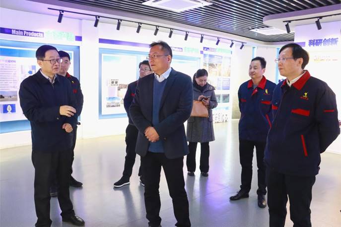 蔣培進(jìn)到銅冠建安慰問(wèn)困難職工并調(diào)研 蔣培進(jìn)到銅冠建安慰問(wèn)困難職工并調(diào)研